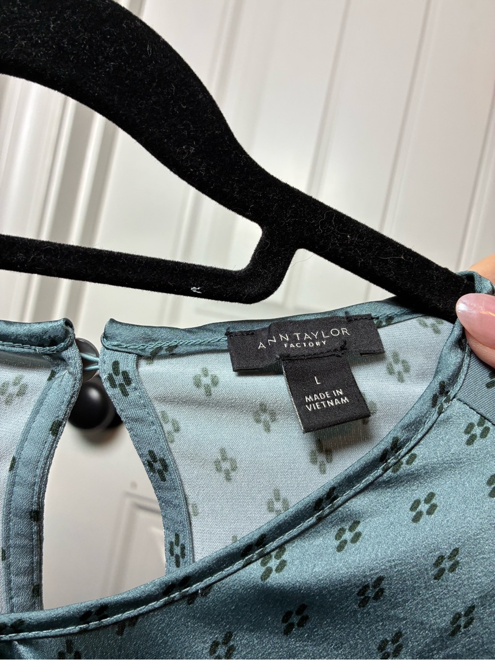 Ann Taylor Teal-Green Printed Long-Sleeve Blouse - Picture 2 of 3